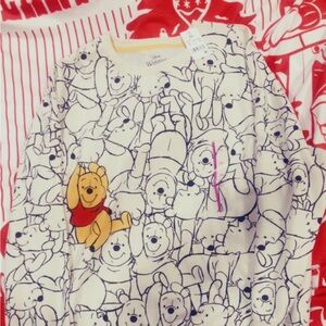 Disney Cream and Red Winnie the Pooh Sweater size XXL